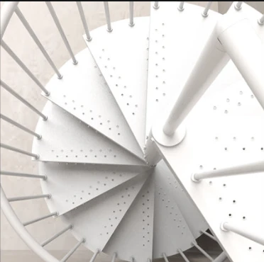 Vista superior de escalera de caracol blanca metálica con peldaños perforados, perfecta para interiores modernos y espacios reducidos.